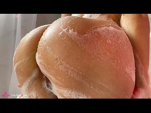 ❤️ Brunette sjálfsfróar kisu með titrara til að fá mikla fullnægingu í sturtu Klám vk hjá okkur is.sexvideogif.ru